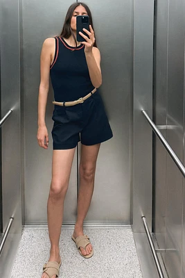 BELTED SHORTS WITH DARTS