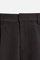BERMUDA PLIS WIDE FIT
