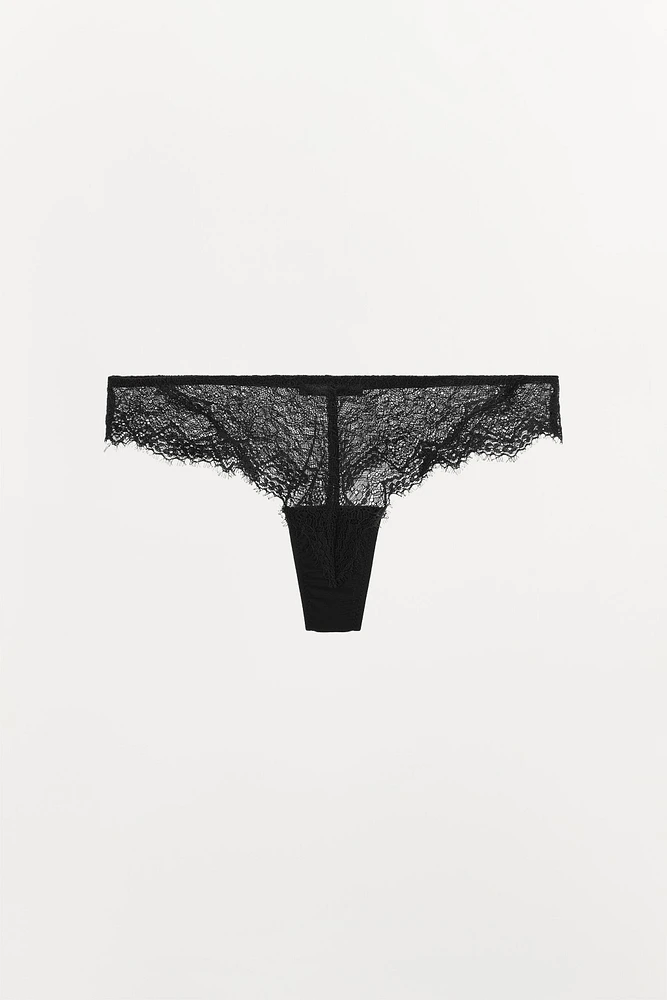 LACE PANTIES