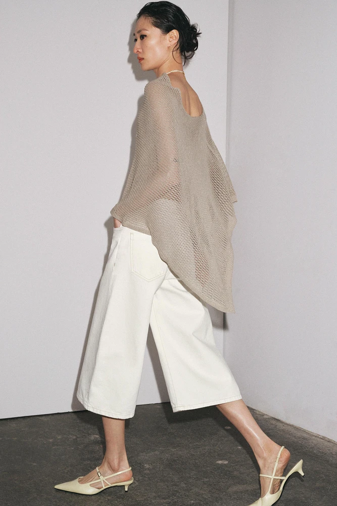 METALLIC THREAD CUT-OUT KNIT CAPE