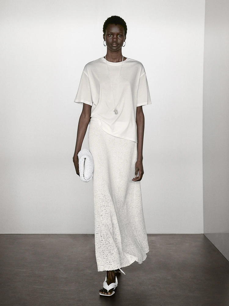 T-shirt with seam detail on the sleeve