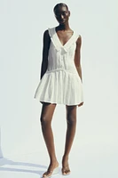 PLEATED PETER PAN COLLAR SHORT DRESS