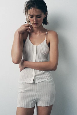 TOP EN MAILLE FINE PLISSÉE