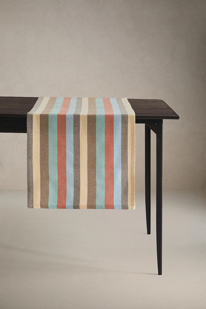 CHEMIN DE TABLE BANDES COLORÉES