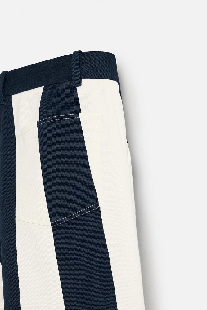 PLEATED STRIPED SHORTS