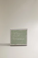(230 G) VETIVER MELON SCENTED CANDLE