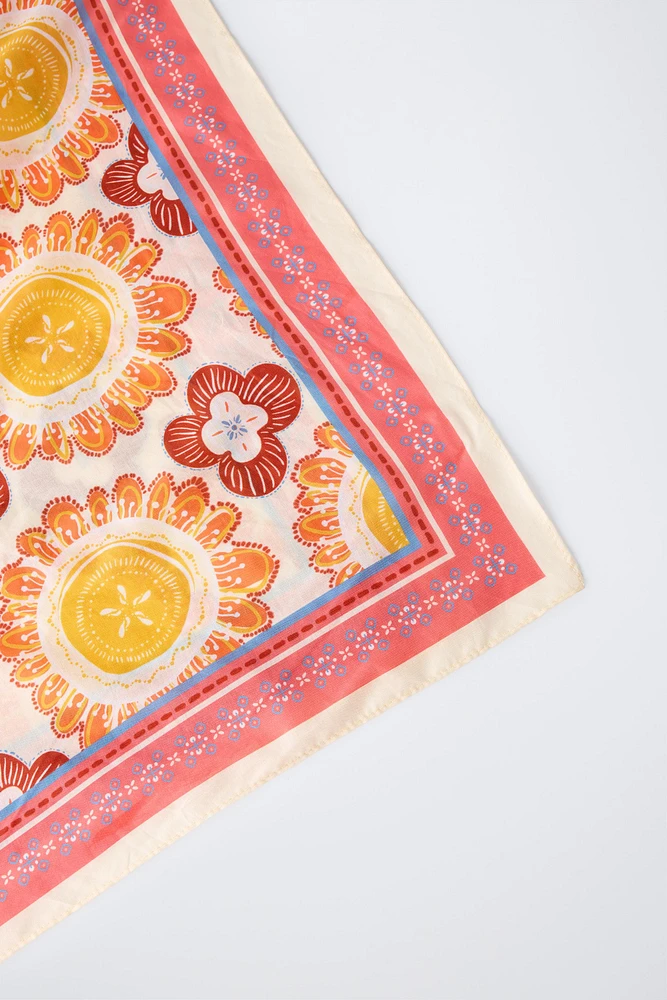 BANDANA CARRÉE IMPRIMÉ