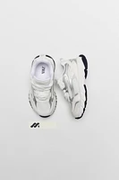 MESH SNEAKERS