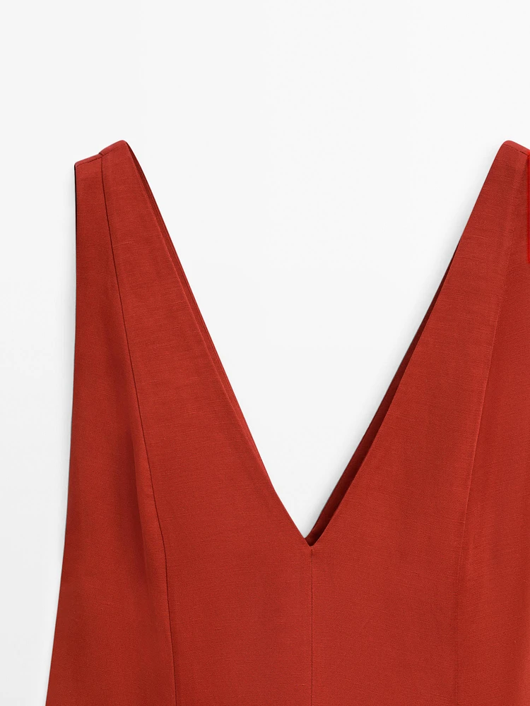 Long flowing flounce dress