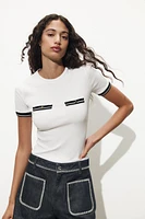 CONTRAST TRIM T-SHIRT
