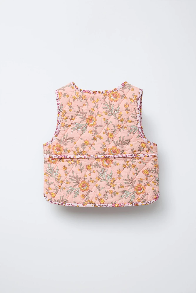 GILET MATELASSÉ À FLEURS