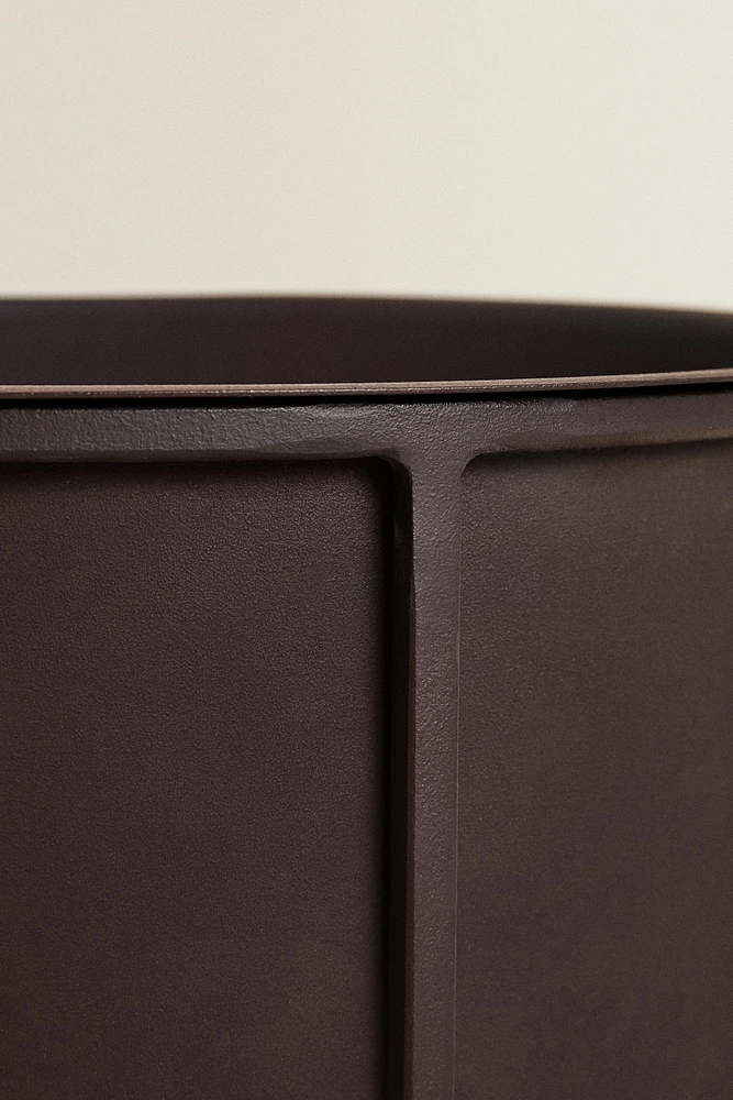 CACHE-POT MÉTAL