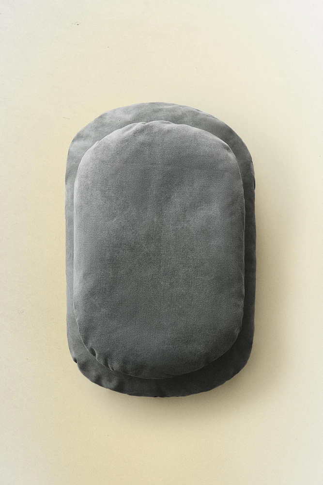 OVAL PET CUSHION