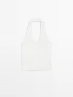 Top slim à encolure américaine effiloché