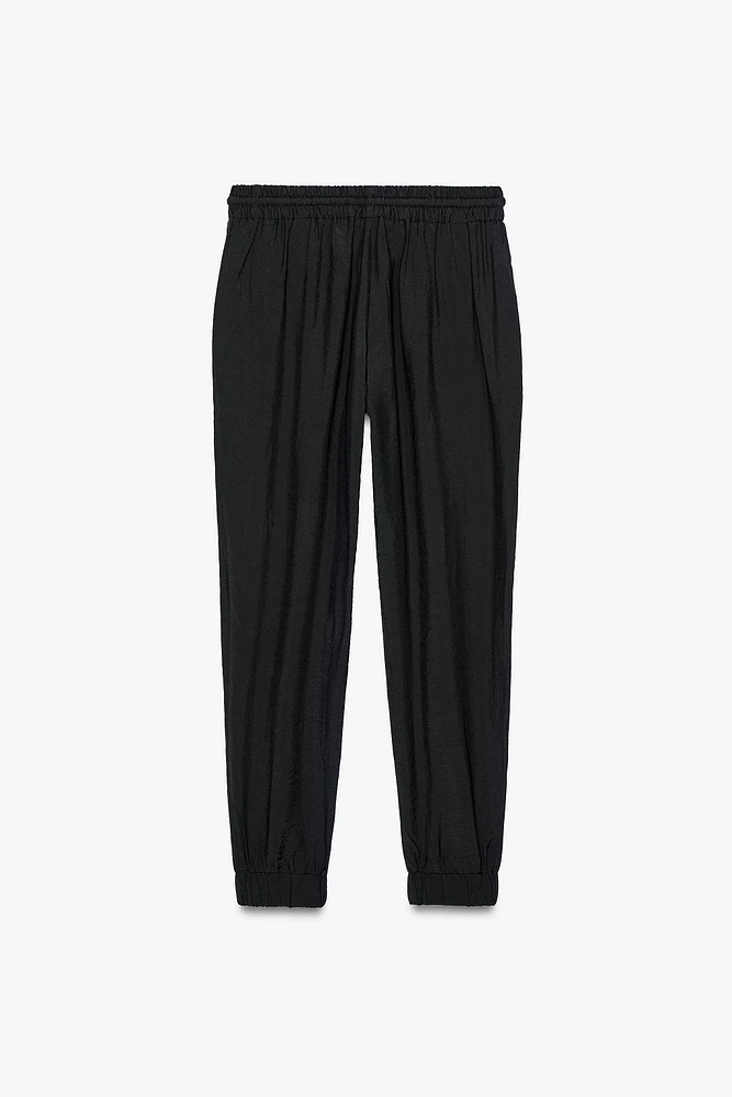 FLOWY JOGGER PANTS