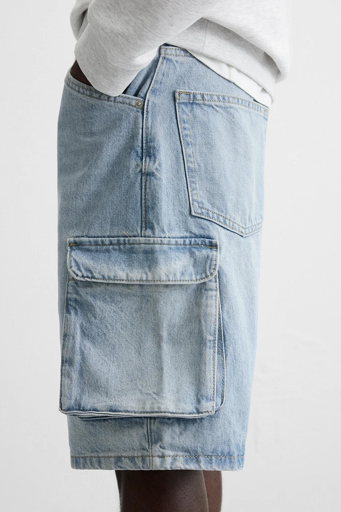 SHORT EN JEAN STYLE MILITAIRE