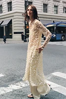 ROBE LONGUE À PAILLETTES