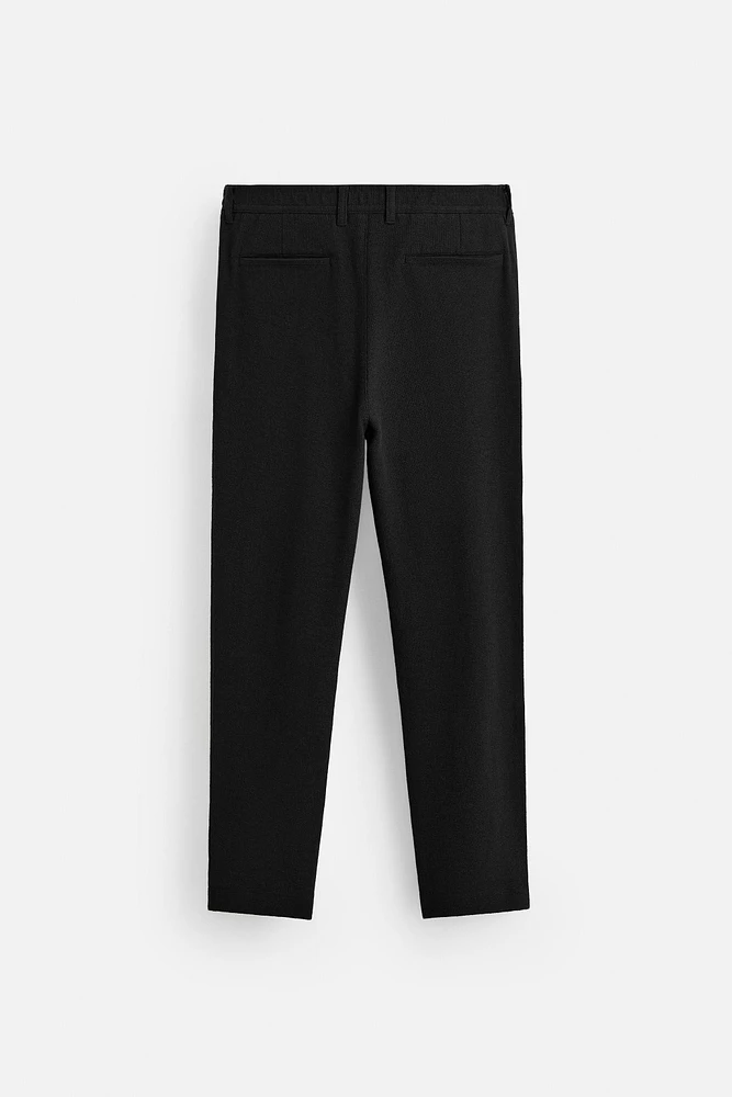 PANTALON À TEXTURE
