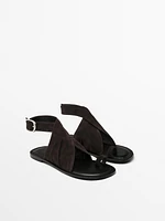 Sandales croisées daim