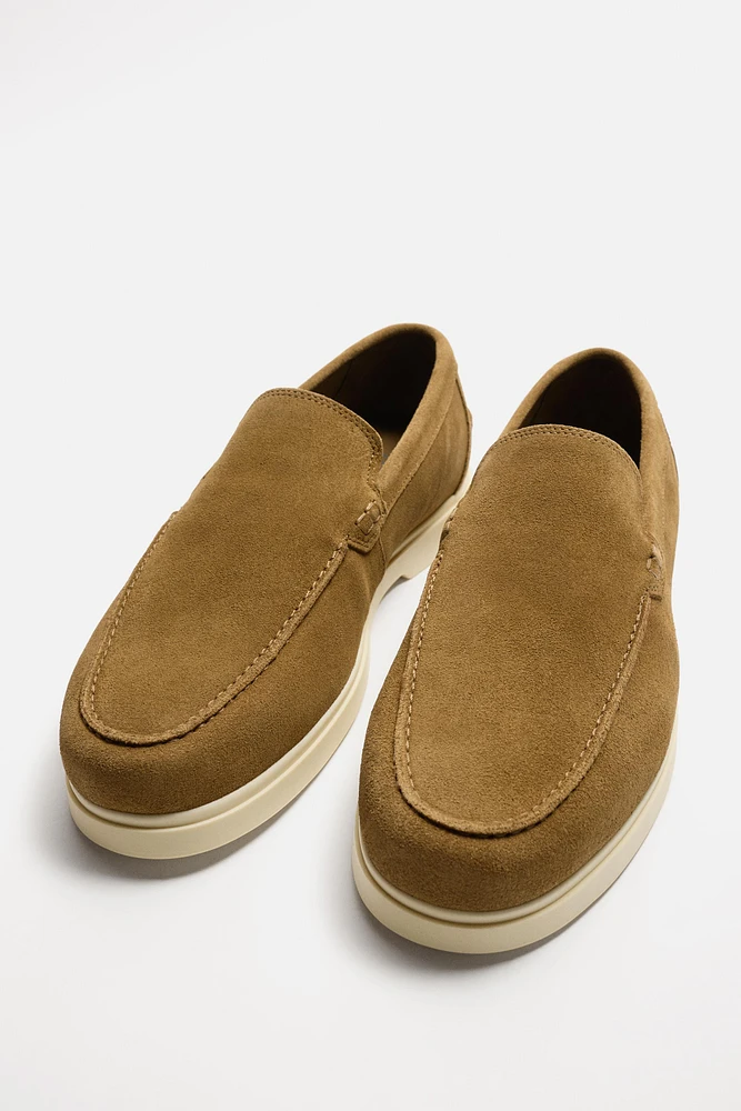 MOCASSINS EN CUIR CASUAL