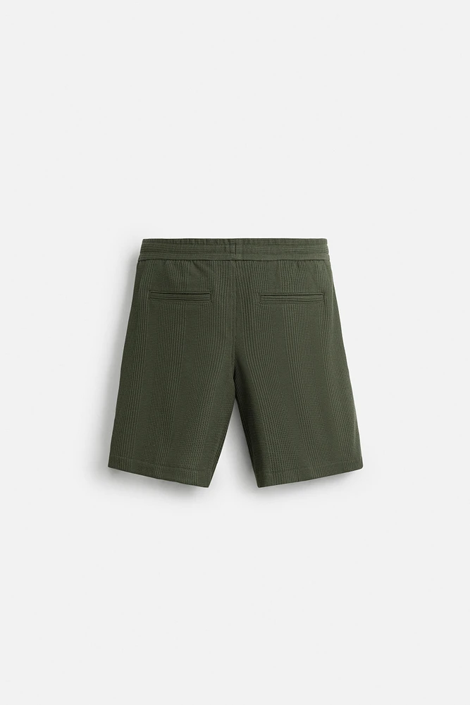JACQUARD TEXTURED SHORTS