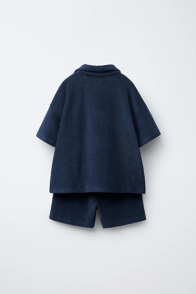 ENSEMBLE JOGGING POLO ET BERMUDA ÉPONGE ÉTIQUETTE