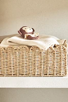 SCALLOPED MEDIUM BASKET