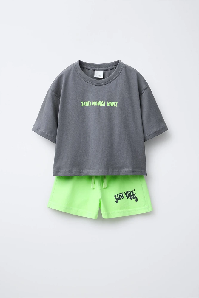 PRINTED T-SHIRT AND BERMUDA SET