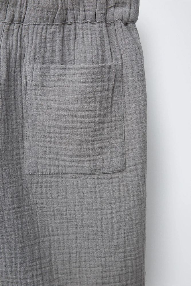 TEXTURED SHORTS