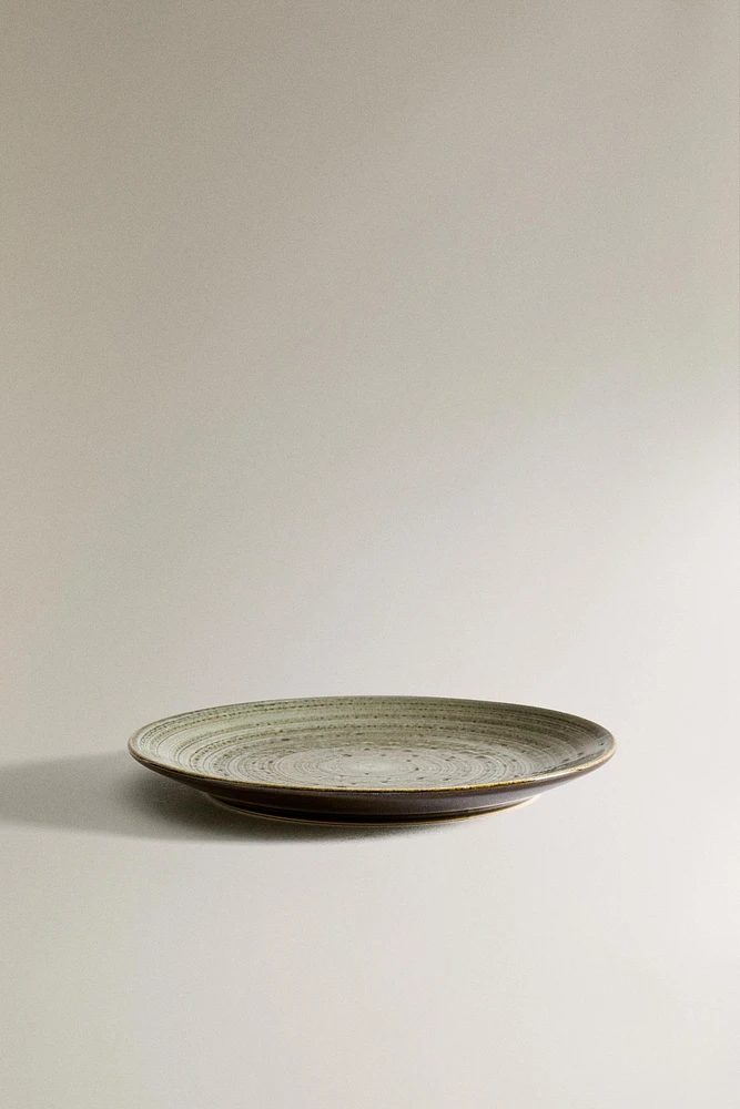 EARTHENWARE DESSERT PLATE WITH SPIRAL DESIGN