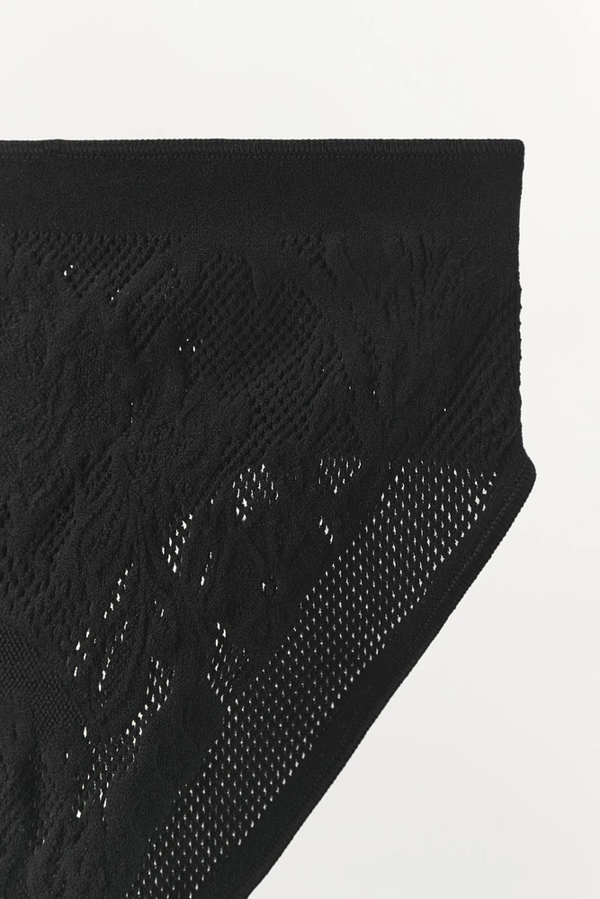 SEAMLESS PANTIES