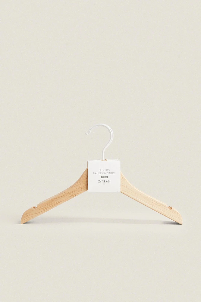 PACK OF CHILDREN’S WOODEN HANGERS (PACK OF 4)