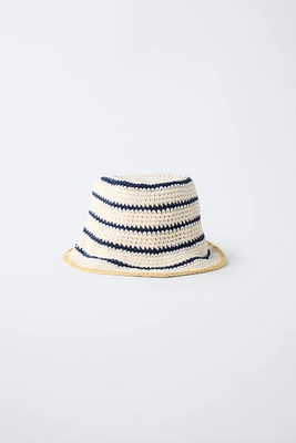 REVERSIBLE CROCHET HAT
