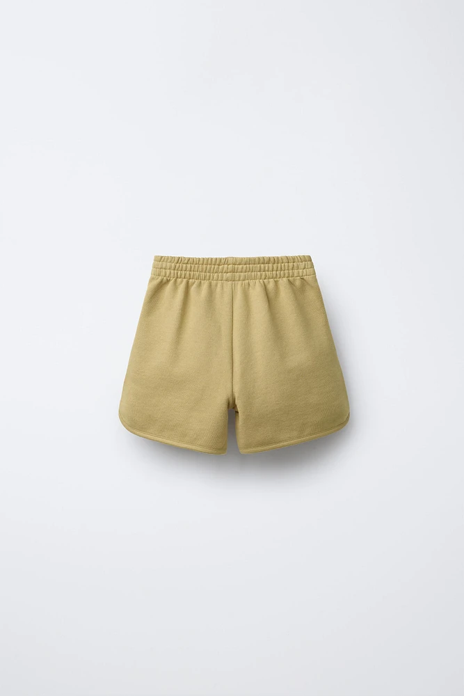 PLUSH PIPED SHORTS