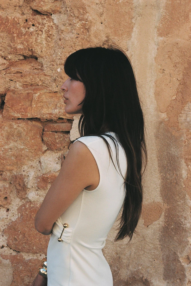 MIDI DRESS WITH BROOCH