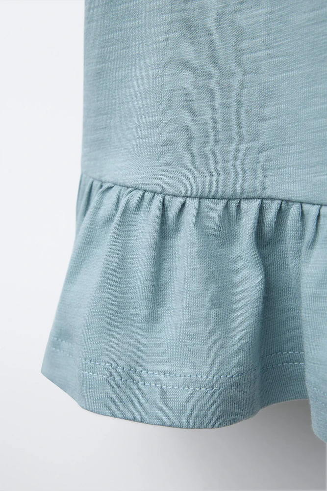 BACK RUFFLE T-SHIRT