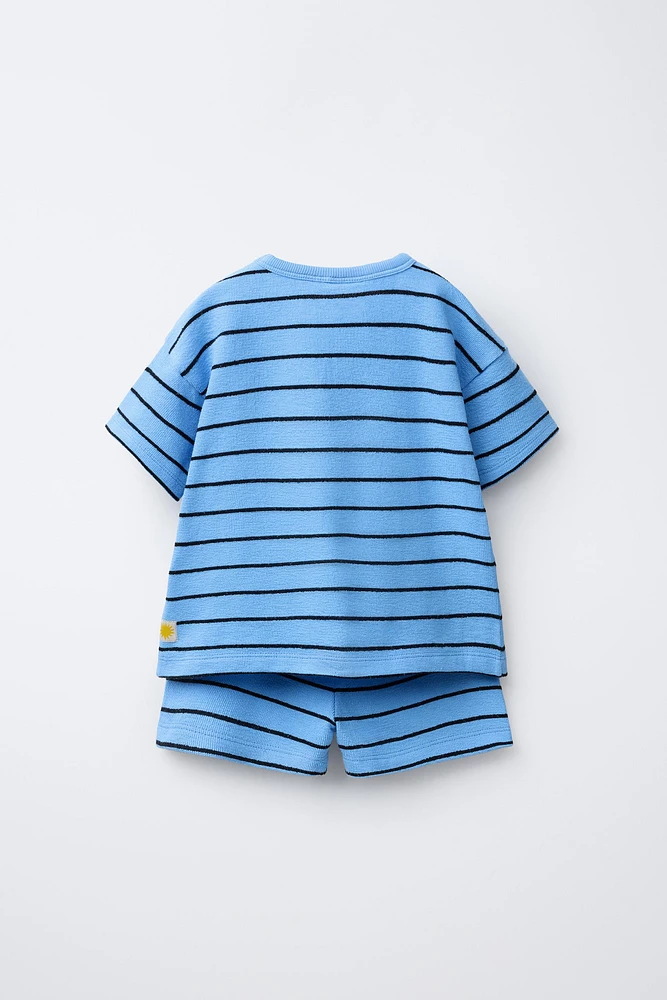 ENSEMBLE DE JOGGING T-SHIRT ET BERMUDA À RAYURES