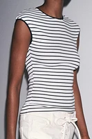 RIBBED T-SHIRT
