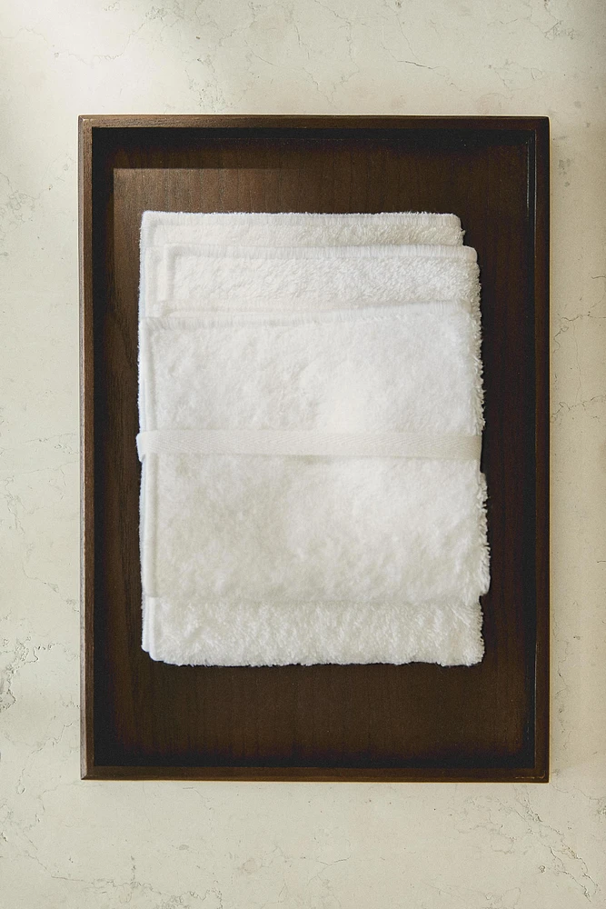 LOT DE SERVIETTES DE BAIN INVITÉS EXTRA DOUCES (LOT DE 2)