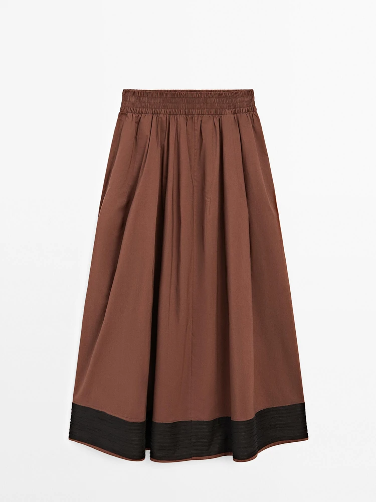 Jupe midi ample avec bandes