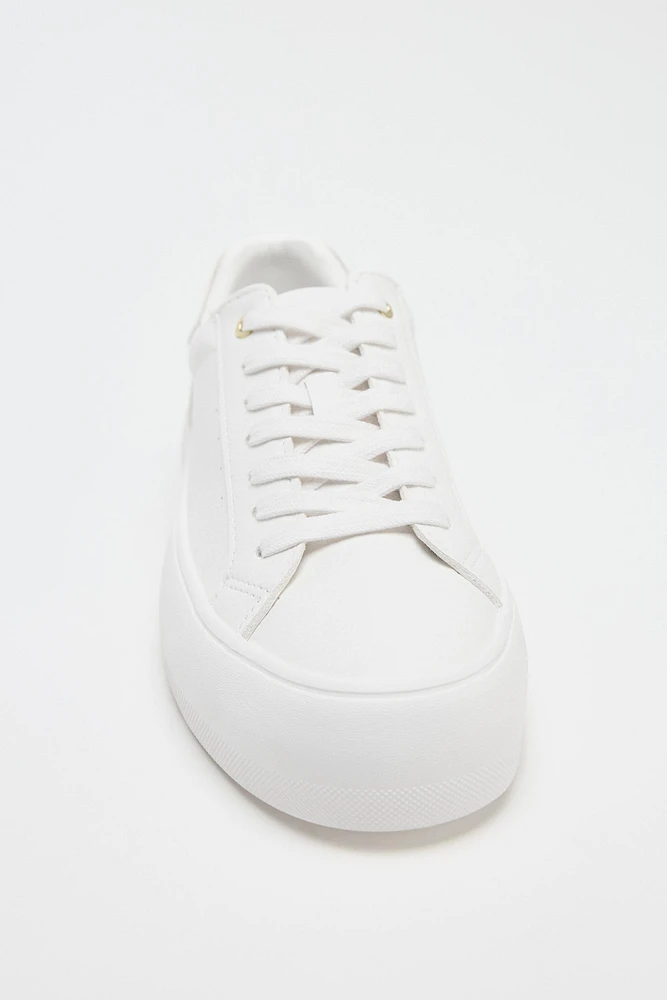 CONTRAST SNEAKERS