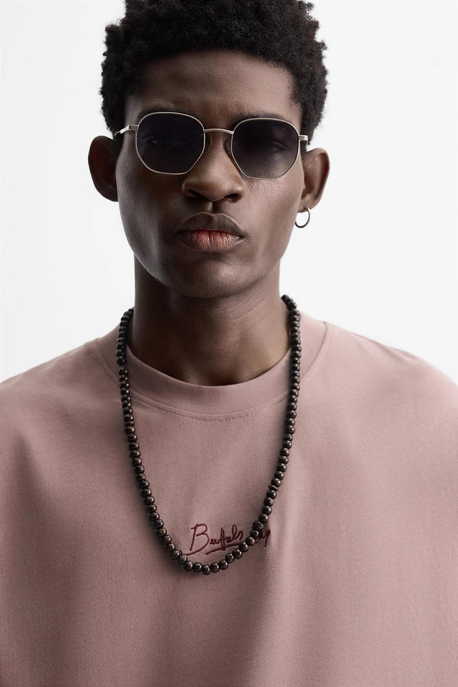 T-SHIRT BRODERIE EN MATIÈRES VARIÉES