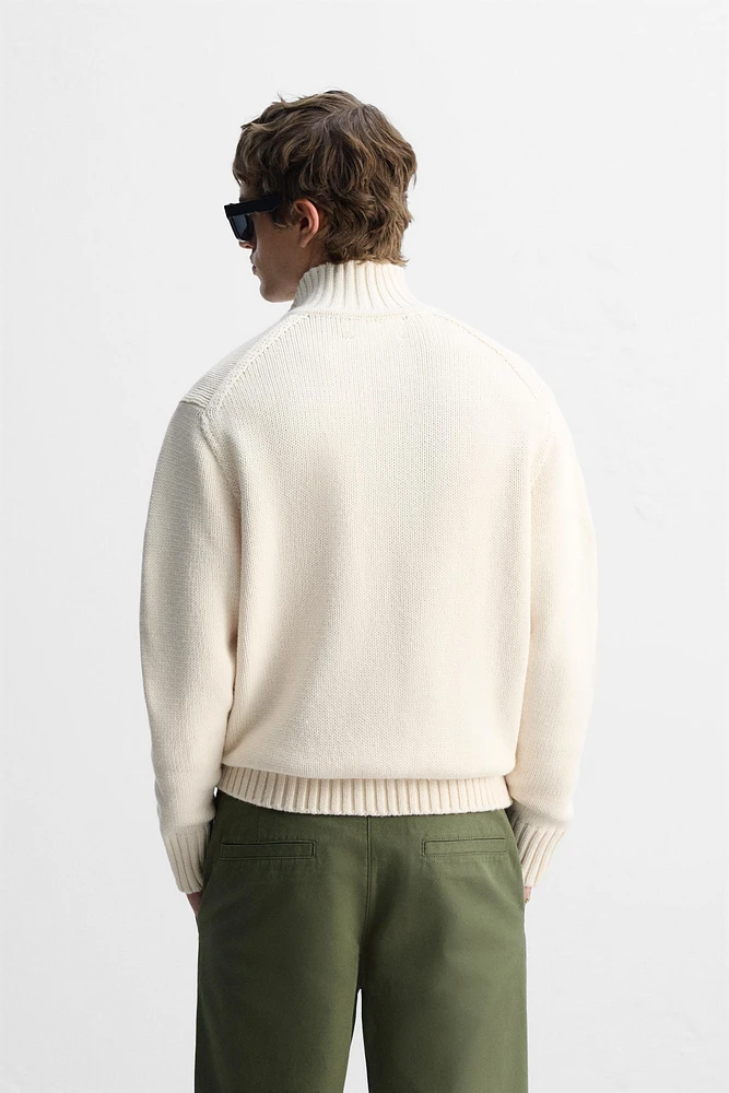 COTTON-WOOL BUTTON SWEATER