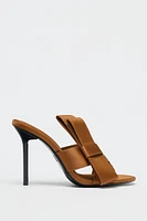 SANDALS WITH SIDE BOW