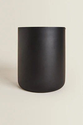 BLACK RESIN BATHROOM TRASH CAN WITH LID