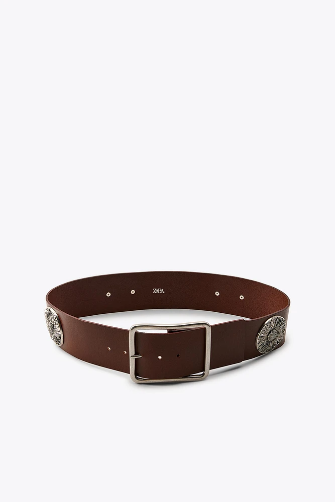 WIDE LEATHER BELT WITH FLOWERS