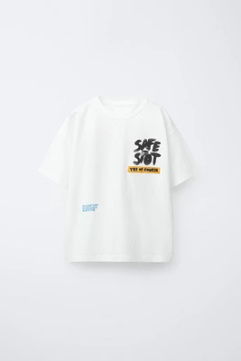 T-SHIRT À IMPRIMÉ GRAFFITI
