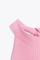 TOP HALTER EN MAILLE AVEC NŒUD