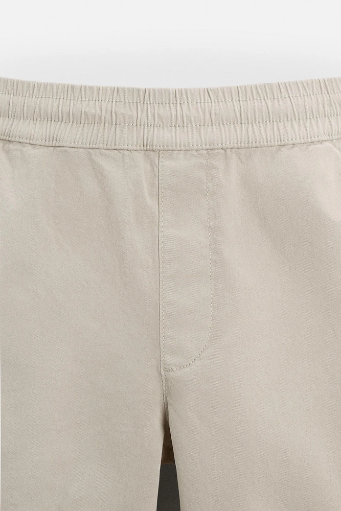 RELAXED FIT SHORTS