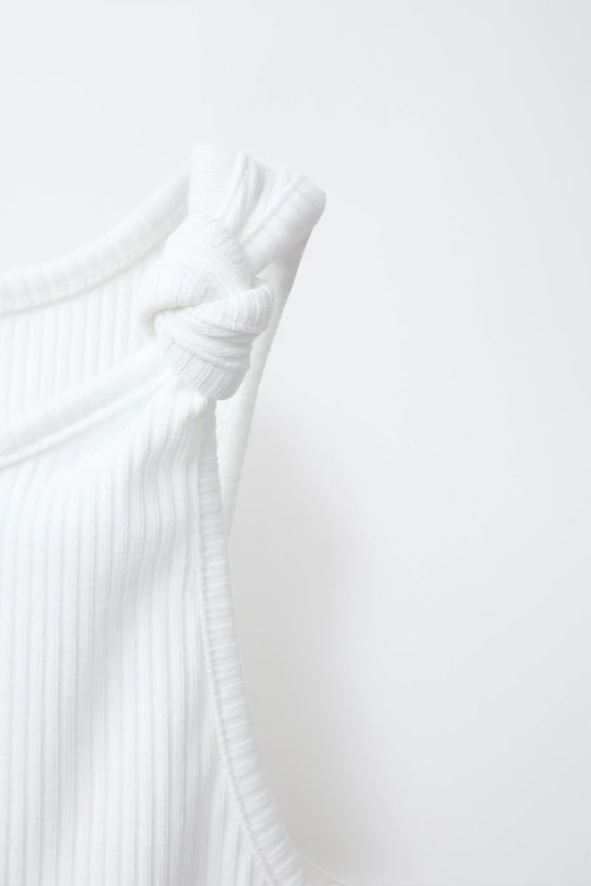STAR KNOT RIB TOP